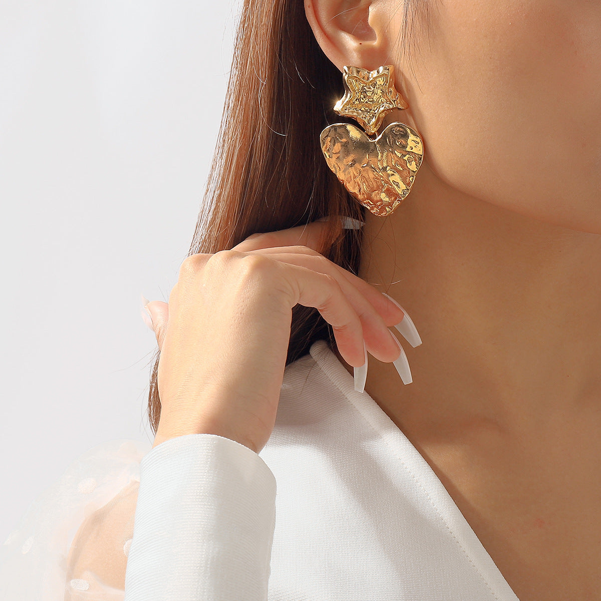 Pendientes de Aleación Geométrica en Forma de Corazón Retro con Motivo de Estrella y Superficie Irregular de Papel de Aluminio, Joyería de Oreja Electrochapada de Inspiración Punk para Mujer