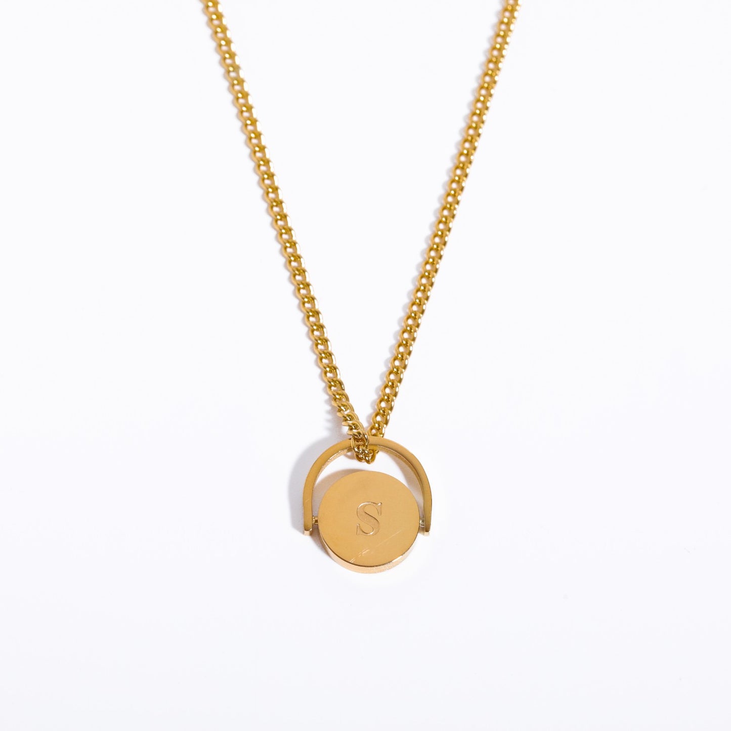 Minimalist Letter Shape Titanium Steel Pendant Necklace with Enamel Finish and Oval Stainless Steel Charm on O-Chain for Women