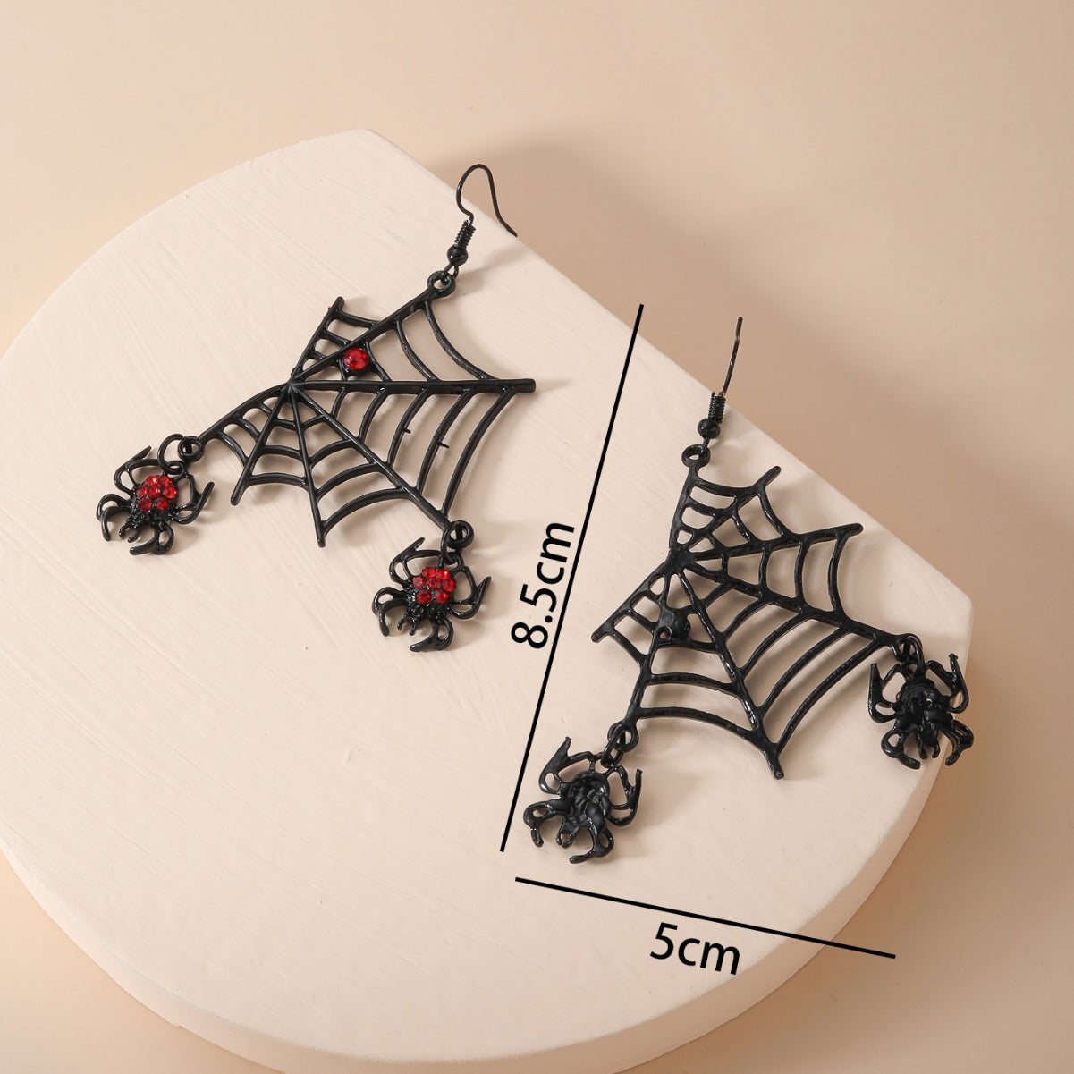 Orecchini da donna stile Punk con ragnatela geometrica, intarsio di strass e base in lega di zinco placcata in finitura oro 14K