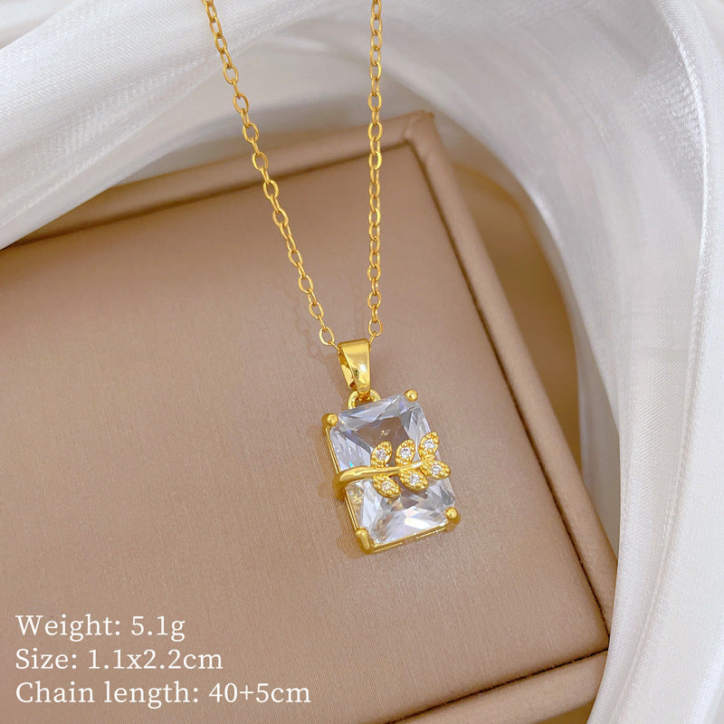 Sweet Minimalist Animal Shape Micro-Inlaid Cubic Zirconia Brass Pendant Titanium Steel Necklace for Unisex