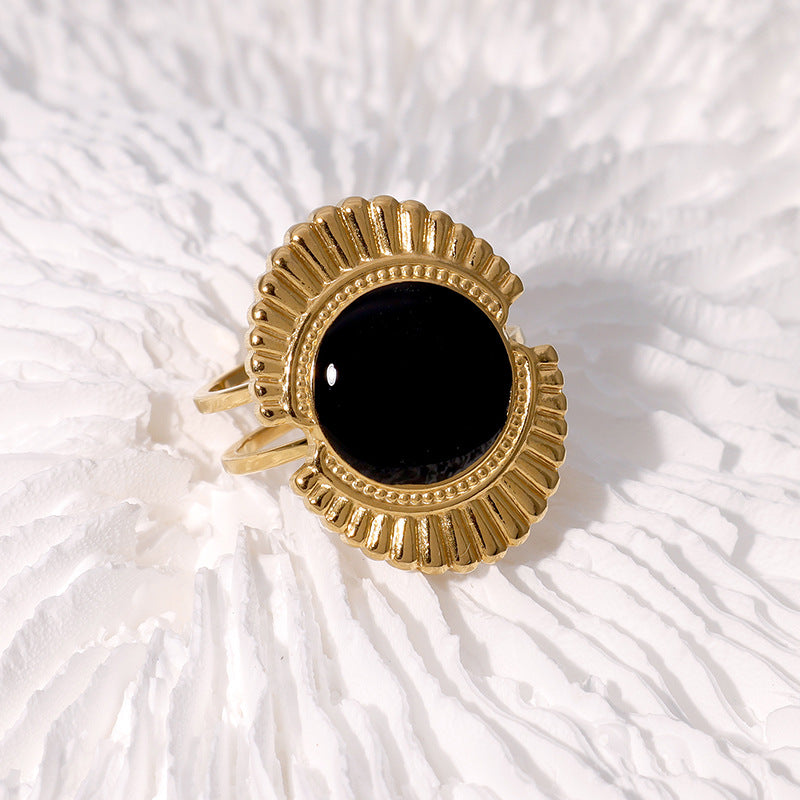 Luxury Vintage Geometric Round 18K Gold Plated Stainless Steel Ring for Women