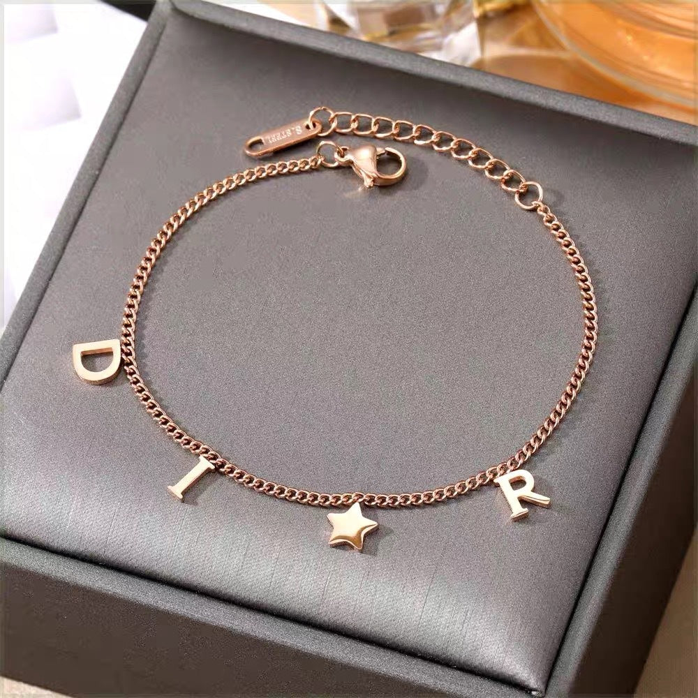 Braccialetto Minimalista a Stella in Acciaio al Titanio da Donna con Intarsio di Strass, Design Regolabile