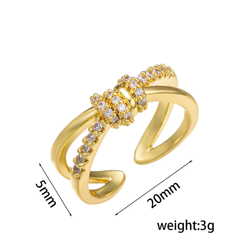 Minimalist Two-Tone Cross-Over Ring for Women with Zircon Inlay in Gold-Plated Copper, Geometric Fashion Ring
