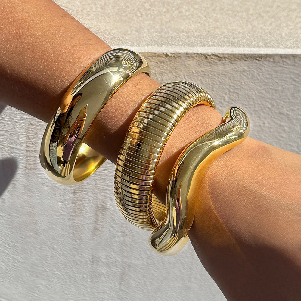 Bracciale da donna a cerchio geometrico placcato oro 18 carati in acciaio inossidabile