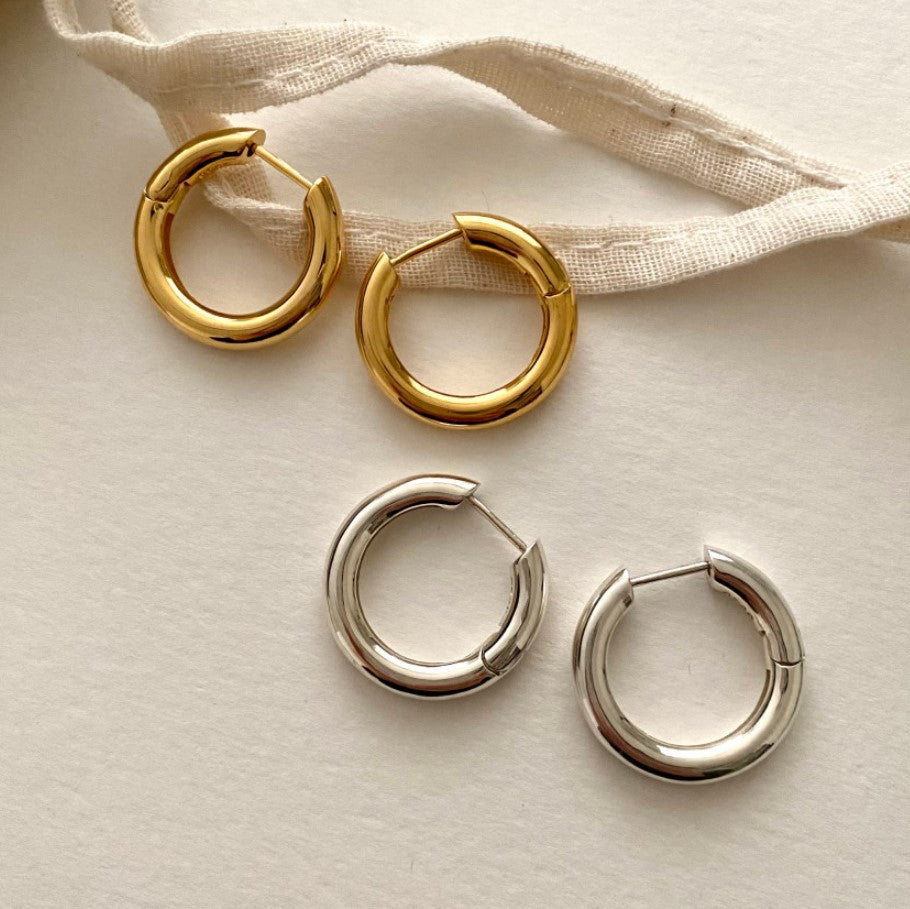 Orecchini a Cerchio Geometrici Lucidi Minimalisti in Argento Sterling 925 da Donna