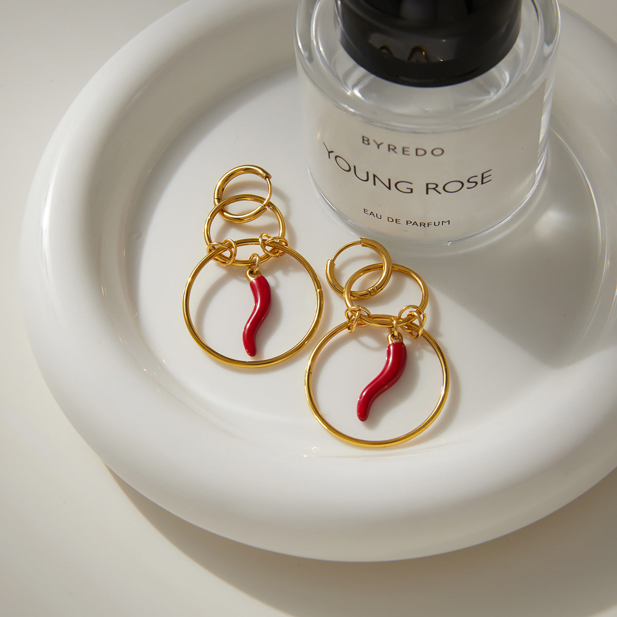 Pendientes de aro esmaltados de acero inoxidable geométricos minimalistas para mujer, hipoalergénicos y resistentes a la decoloración