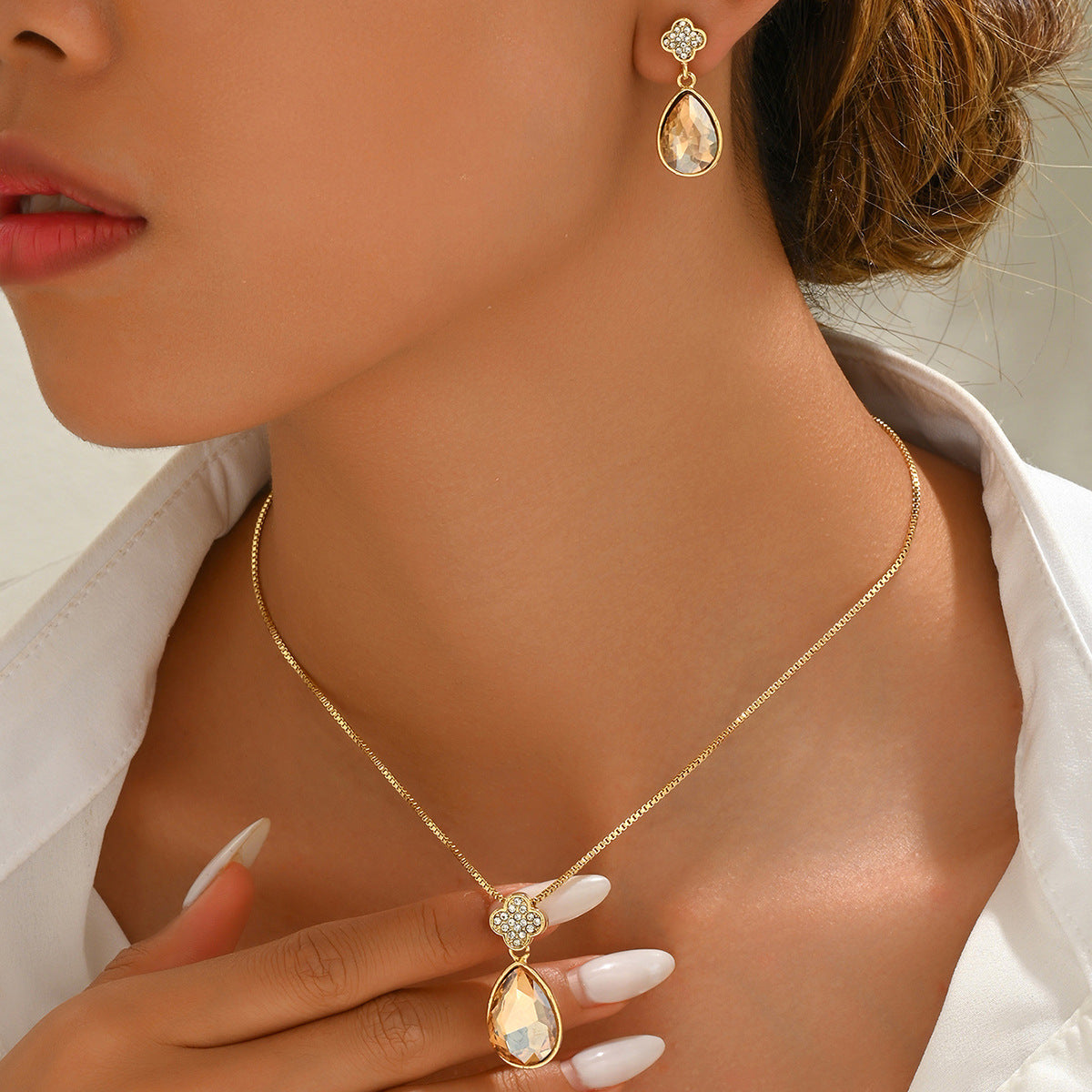 Geometric Waterdrop Pendant Necklace and Earrings Set for Women in Alloy with Rhinestone Inlay, Minimalist and Fresh Sweet Style