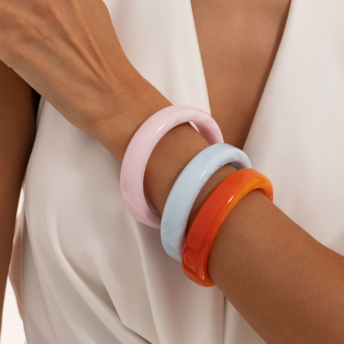 Multicolor Gradient Geometric Resin Bangle Bracelet for Women