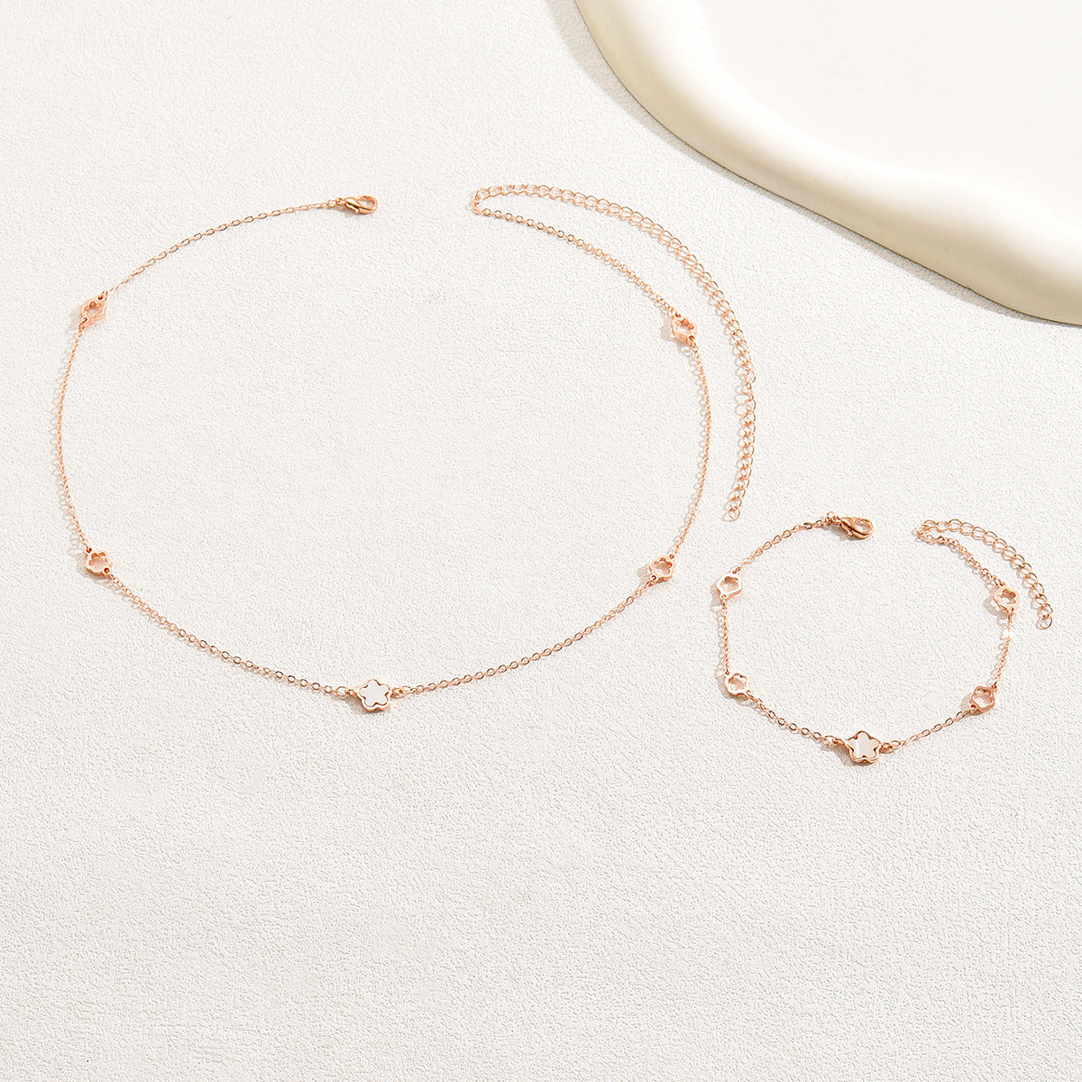 Korean Style Plum Blossom Design Necklace and Bracelet Set in Rose Gold Tone Alloy with Mother of Pearl Pendant and Enamel Finish