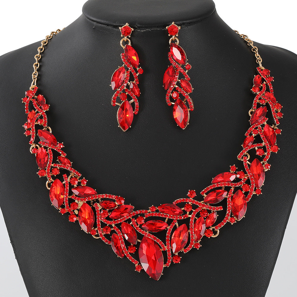 Fashion OL Floral and Teardrop-Shaped Zinc Alloy Plated Necklace Set with Rhinestone Pendant for Women