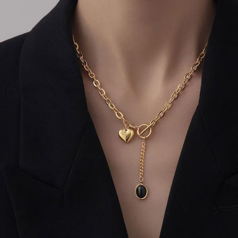 Collana da donna in acciaio inossidabile placcato con cuore di lusso e chiusura a T