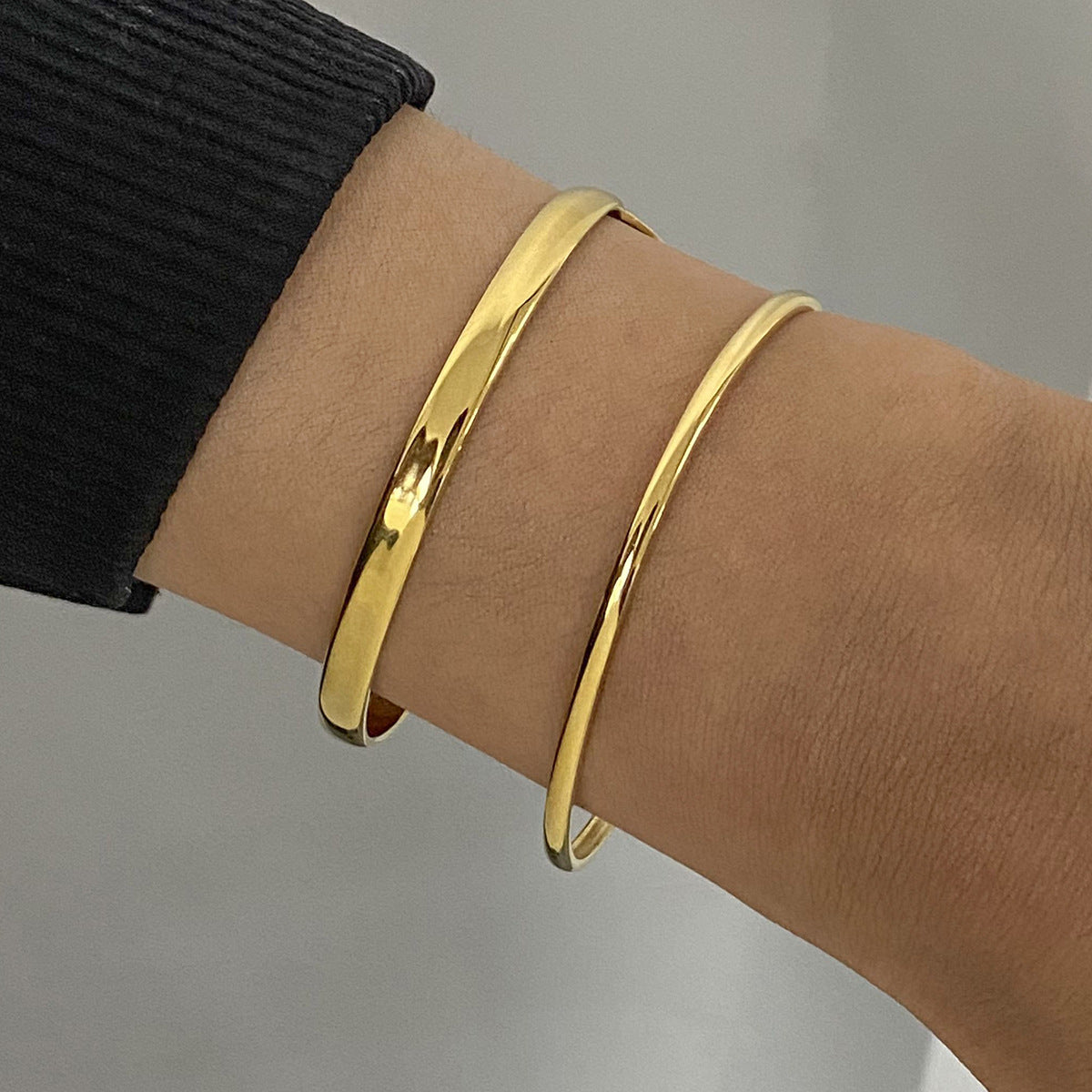 Stainless Steel Plated Shell Bracelet for Women
