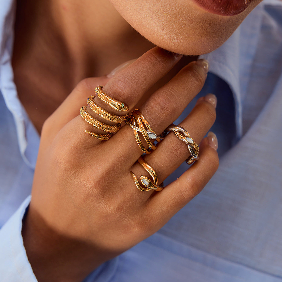 Anello da donna placcato in acciaio inossidabile con serpente geometrico alla moda