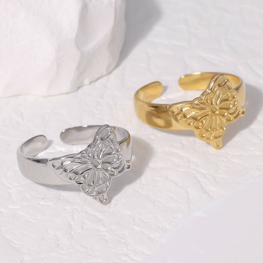 Anillo de acero inoxidable con forma de mariposa minimalista y chapado en oro de 18 quilates para mujer