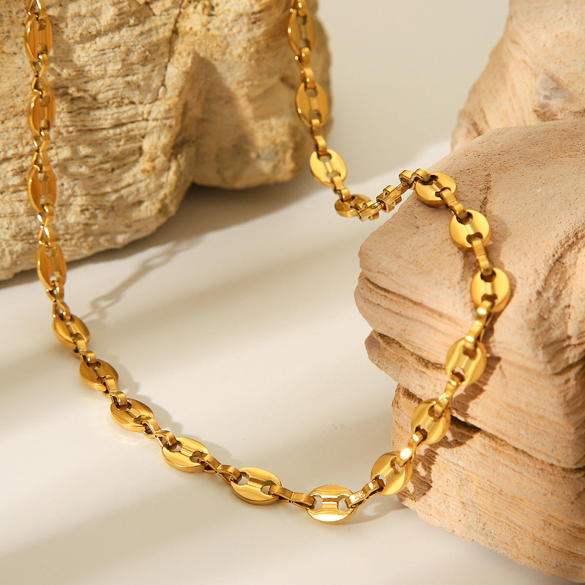 Ins Style 18K Gold Plated Geometric Pig Nose Chain Necklace for Women