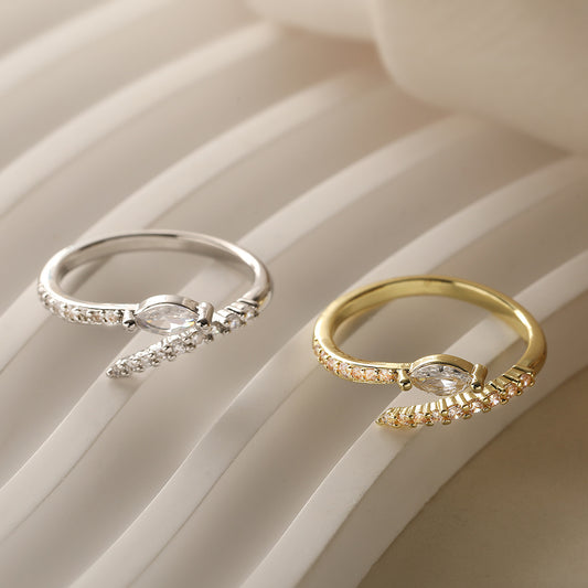 Minimalist Geometric Open Ring for Women Made of Brass with 18K Gold Plating and Zircon Inlay