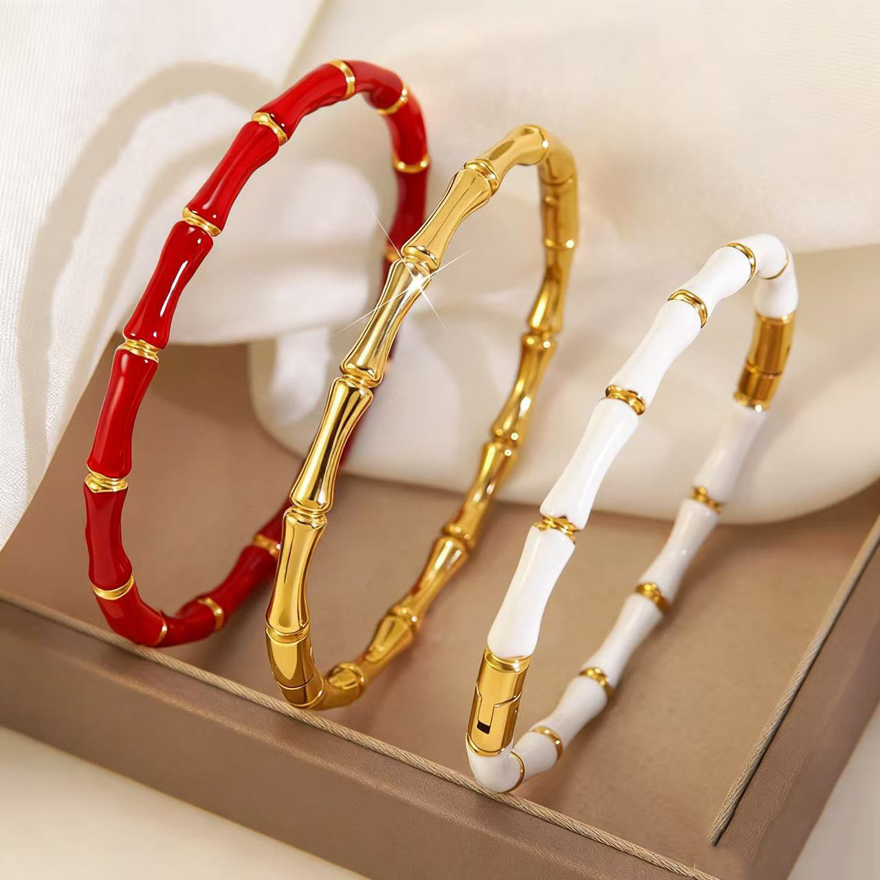 Bracciale minimalista colorato a goccia d'olio geometrico in acciaio inossidabile di bambù