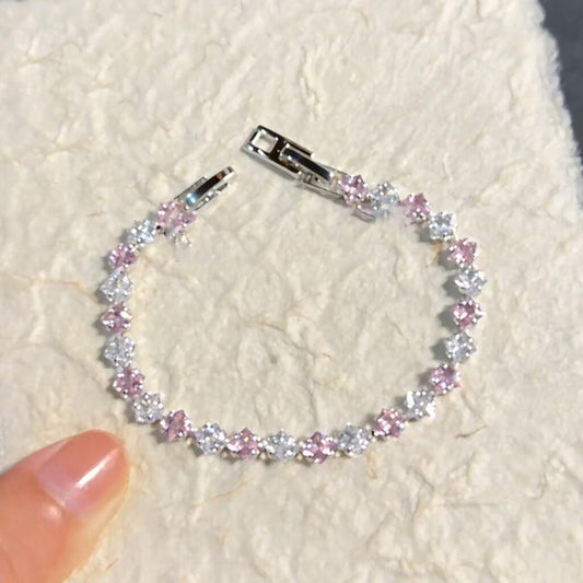 Pulsera de Cobre Elegante Minimalista con Circonitas Cuadradas para Mujer, Diseño Geométrico y Estética de Lujo
