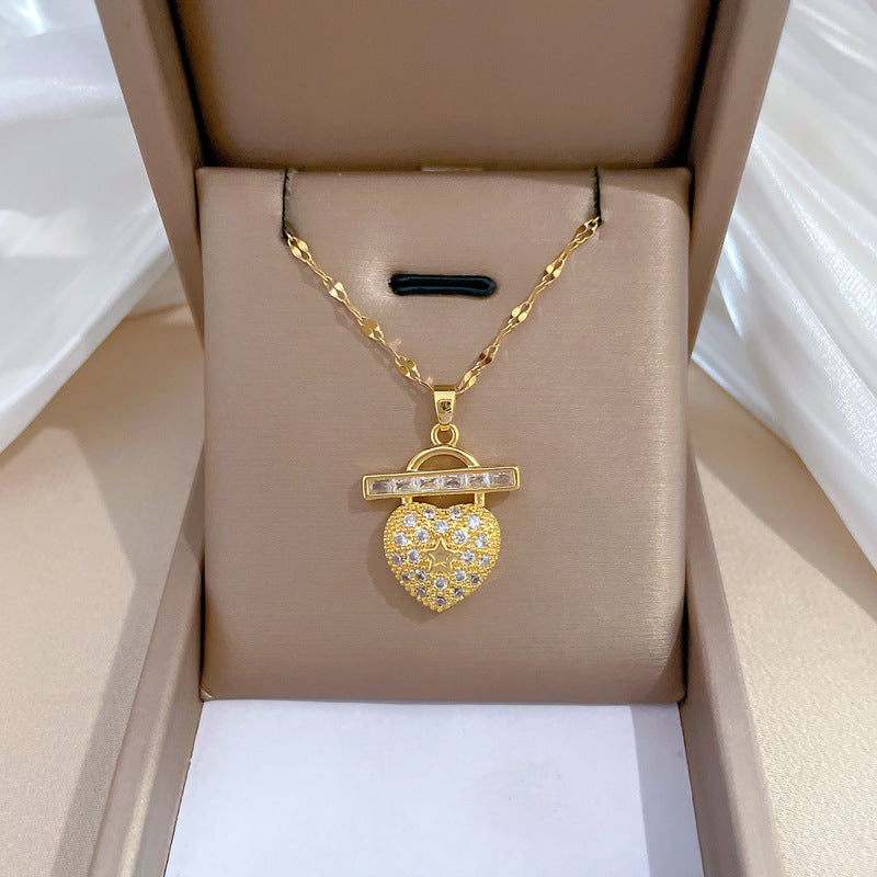 Collana Minimalista a Cuore in Acciaio al Titanio con Intarsi di Strass per Donna e Uomo, Delicata Catena per Clavicola