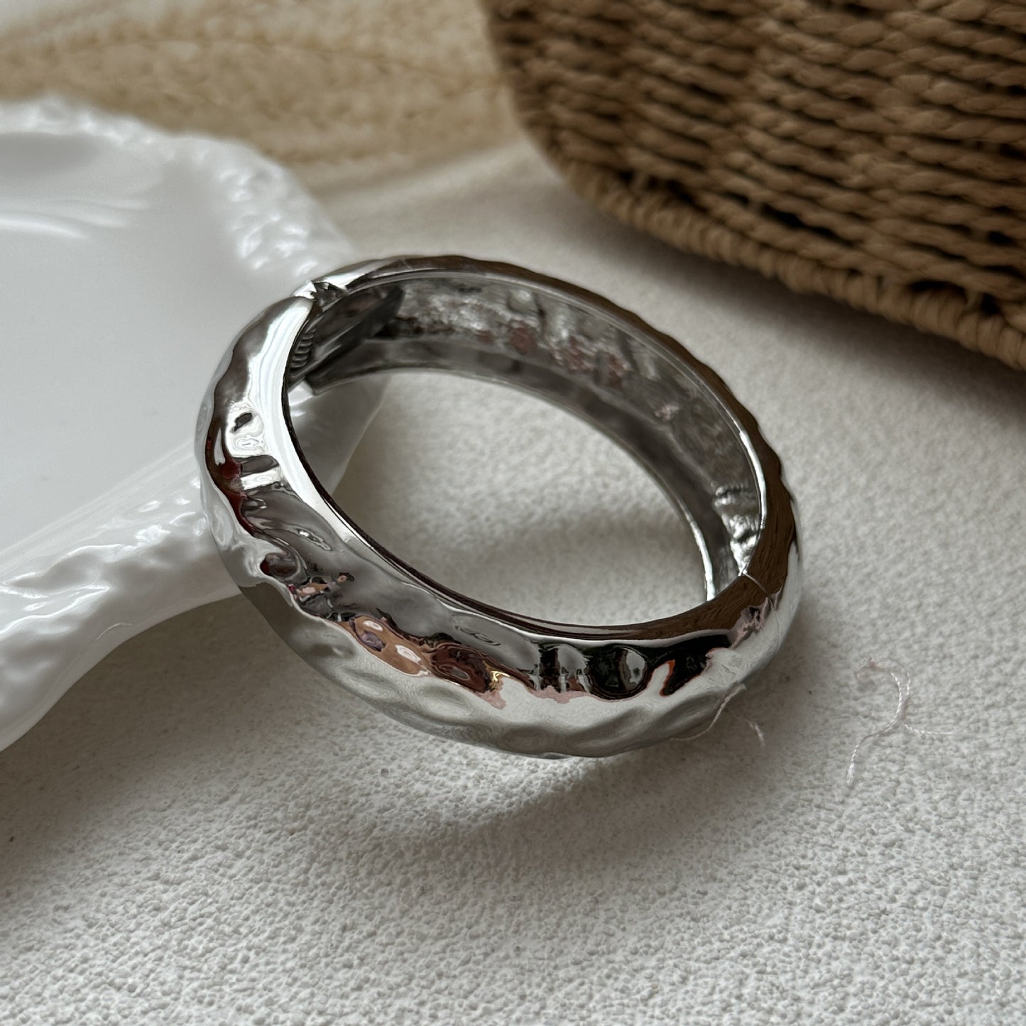 Vintage Fashion Resin Plated Bracelet for Women