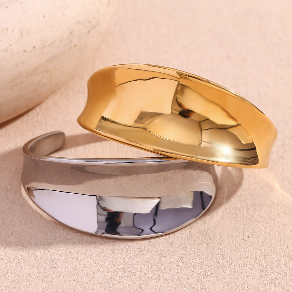 Minimalist Geometric Hollow-Out Stainless Steel Bracelet with 18K Gold Plating for Women