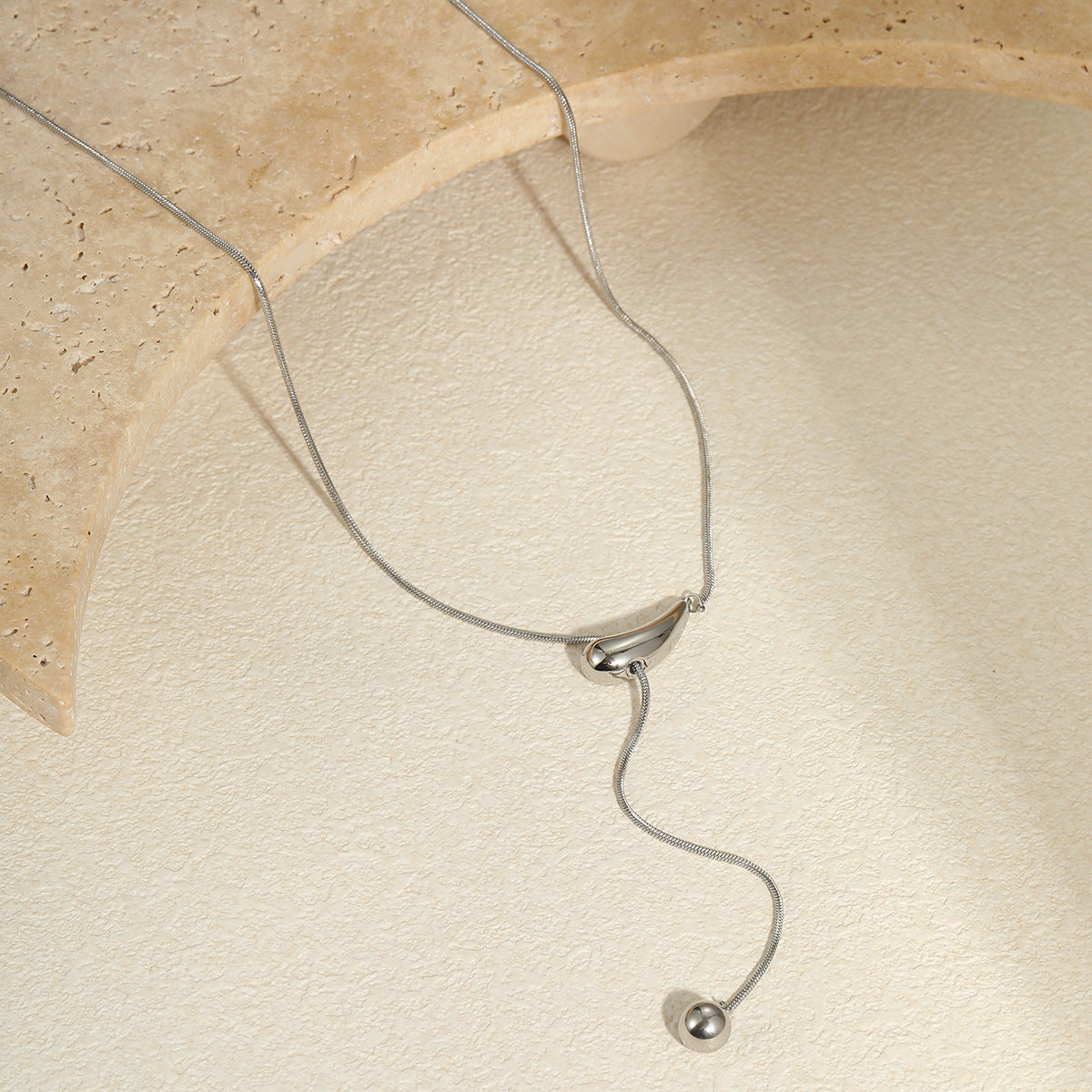 Fashionable Geometric Stainless Steel Snake Chain Necklace with 18K Gold Plating Lightweight Luxury Y-Shape Design for Women