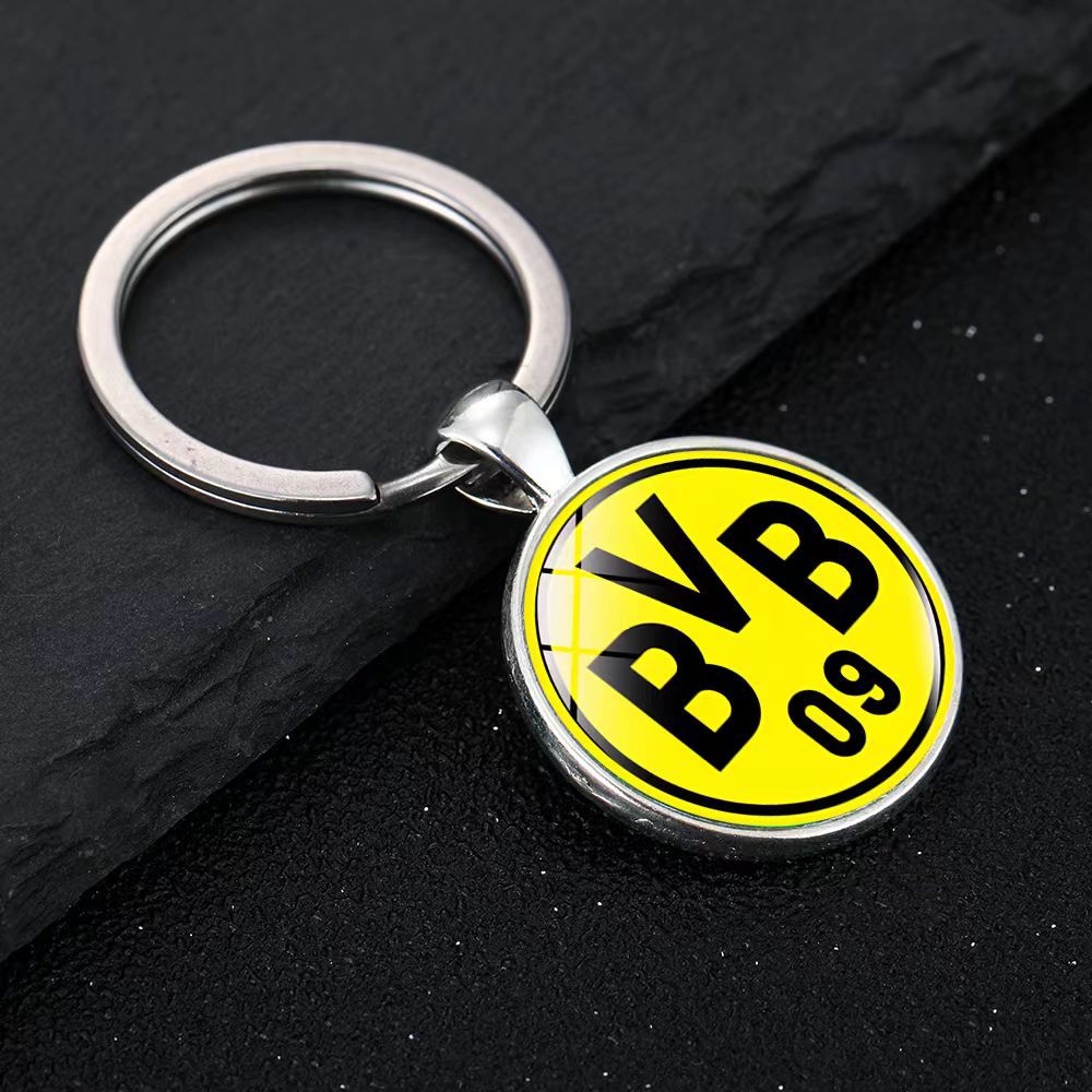 Minimalist Zinc Alloy Keychain with Team Crest Pattern