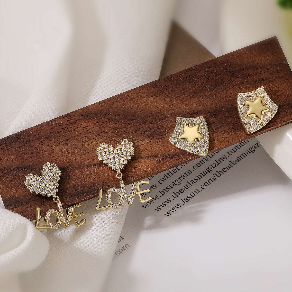 Minimalist Heart-Shaped Gold-Plated Copper Stud Earrings with Zircon Accent for Women