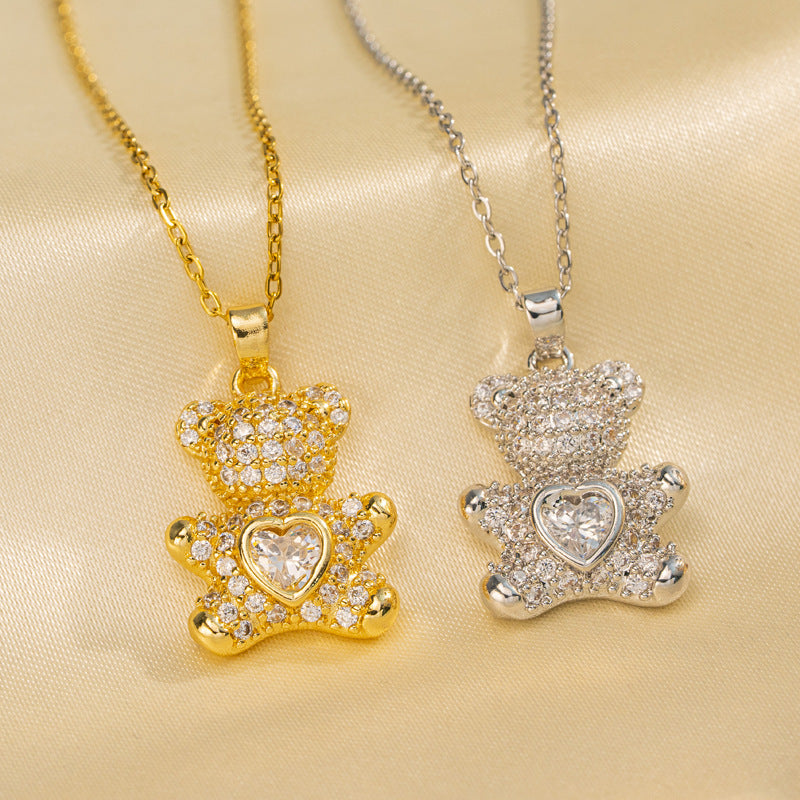 Graziosa collana con pendente a cuore d'orso per donna in acciaio al titanio con intarsio di strass, delicata catena a O, stile minimalista e dolce