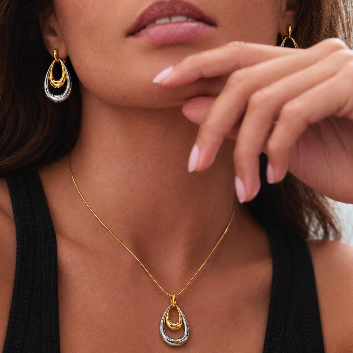 Minimalist 18K Gold Plated Stainless Steel Teardrop Pendant Necklace for Women