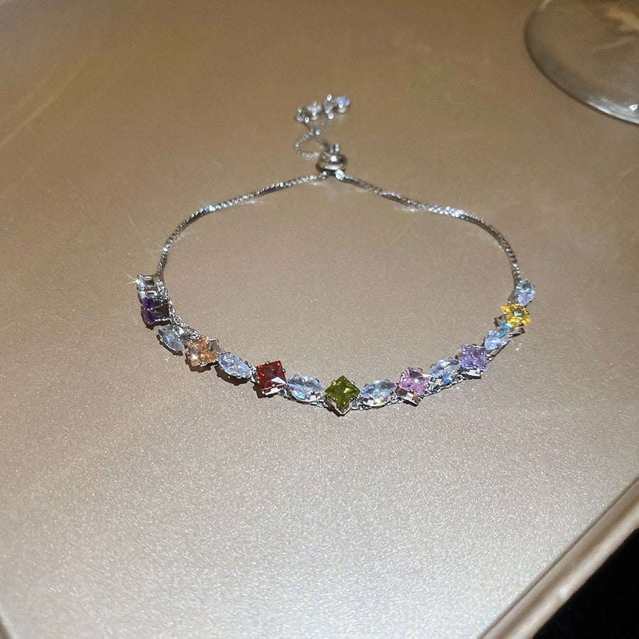 Elegant Heart-Shaped Gold-Plated Zirconia Bracelet for Women with Delicate Luxury Aesthetic