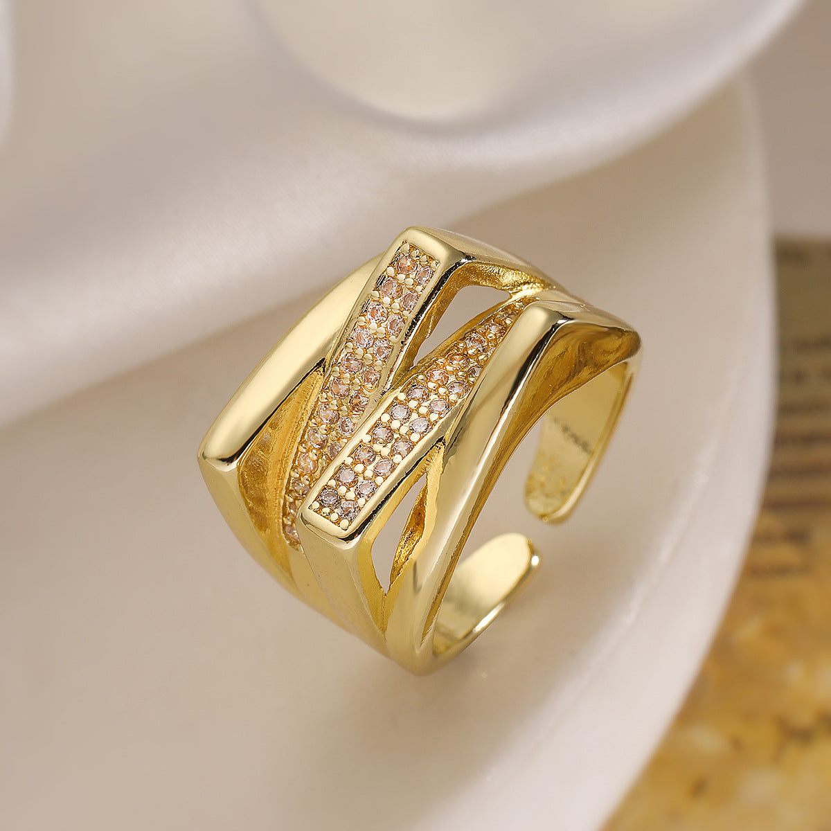 Anello Aperto Geometrico Minimalista da Donna in Rame con Zirconia Micro-Incastonata