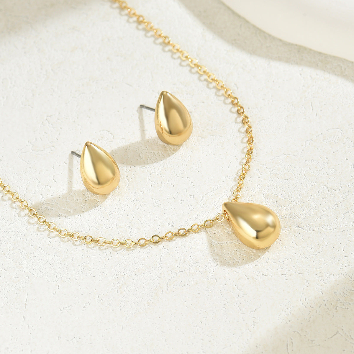 Set collana e orecchini a goccia minimalista, delicato e fresco, per donna, con finitura in rame e catena sottile per clavicola
