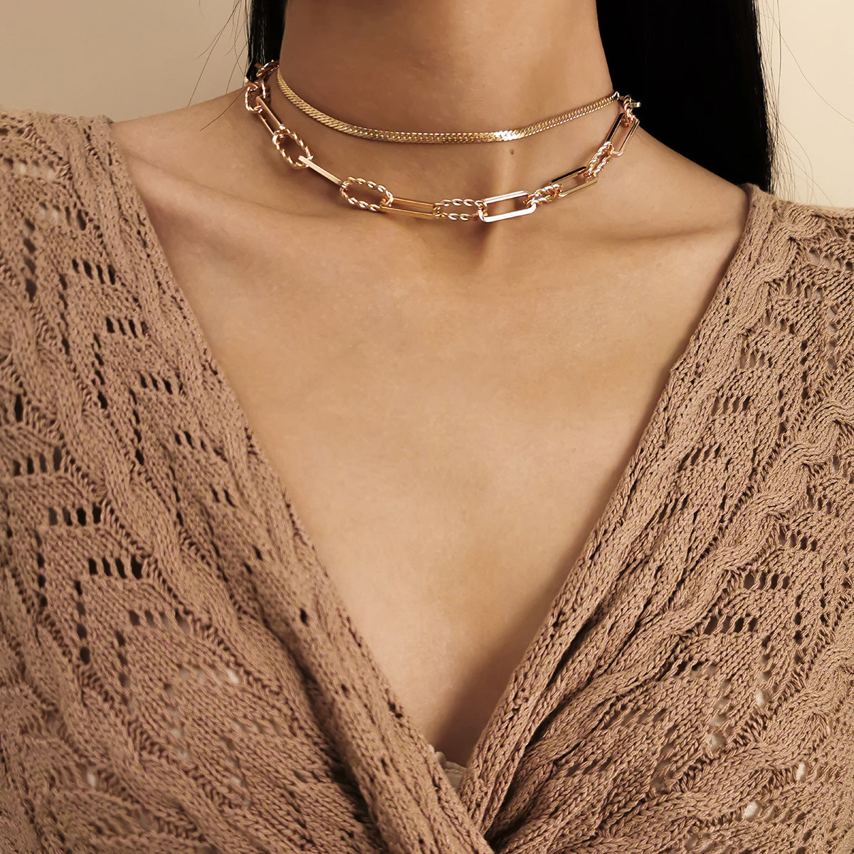 Collar Minimalista de Serpiente Hip Hop con Cruz Geométrica para Mujer