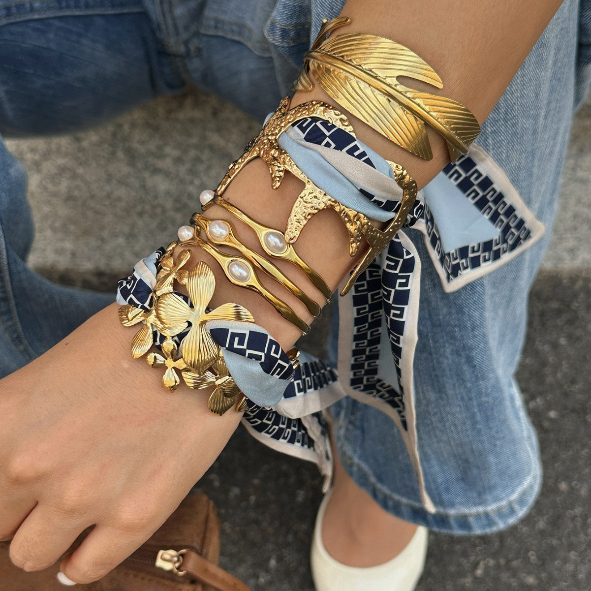 Bracciale a fascia in acciaio inossidabile placcato a forma di piuma