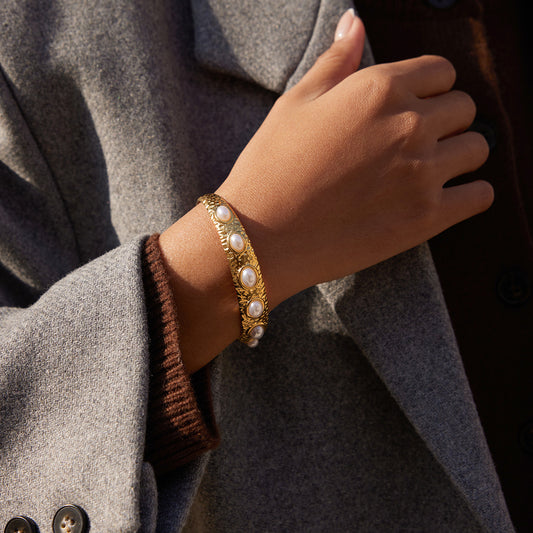 Oval Geometric Stainless Steel Resin Pearl Plated Bracelet for Women