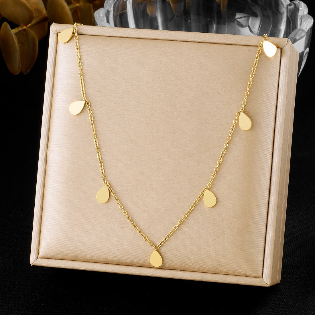 Minimalist Gold Plated Teardrop Stainless Steel Pendant Necklace for Women