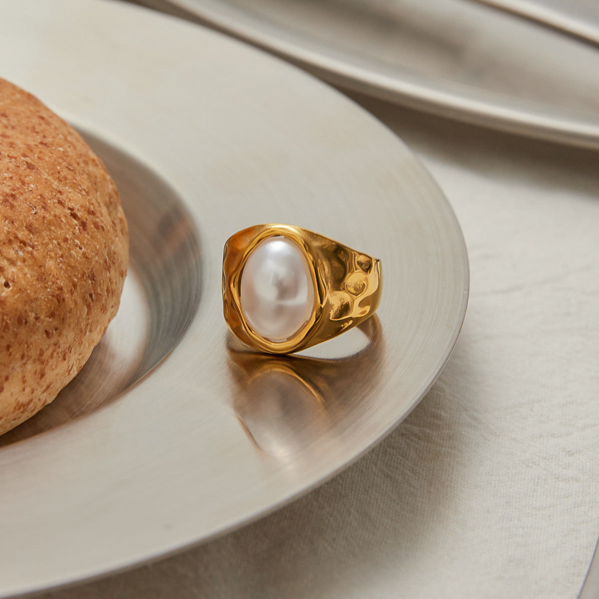 Anillo de Acero de Titanio Geométrico con Incrustación tipo Perla, Chapado para Mujer, Joyería de Moda Resistente al Deslustre