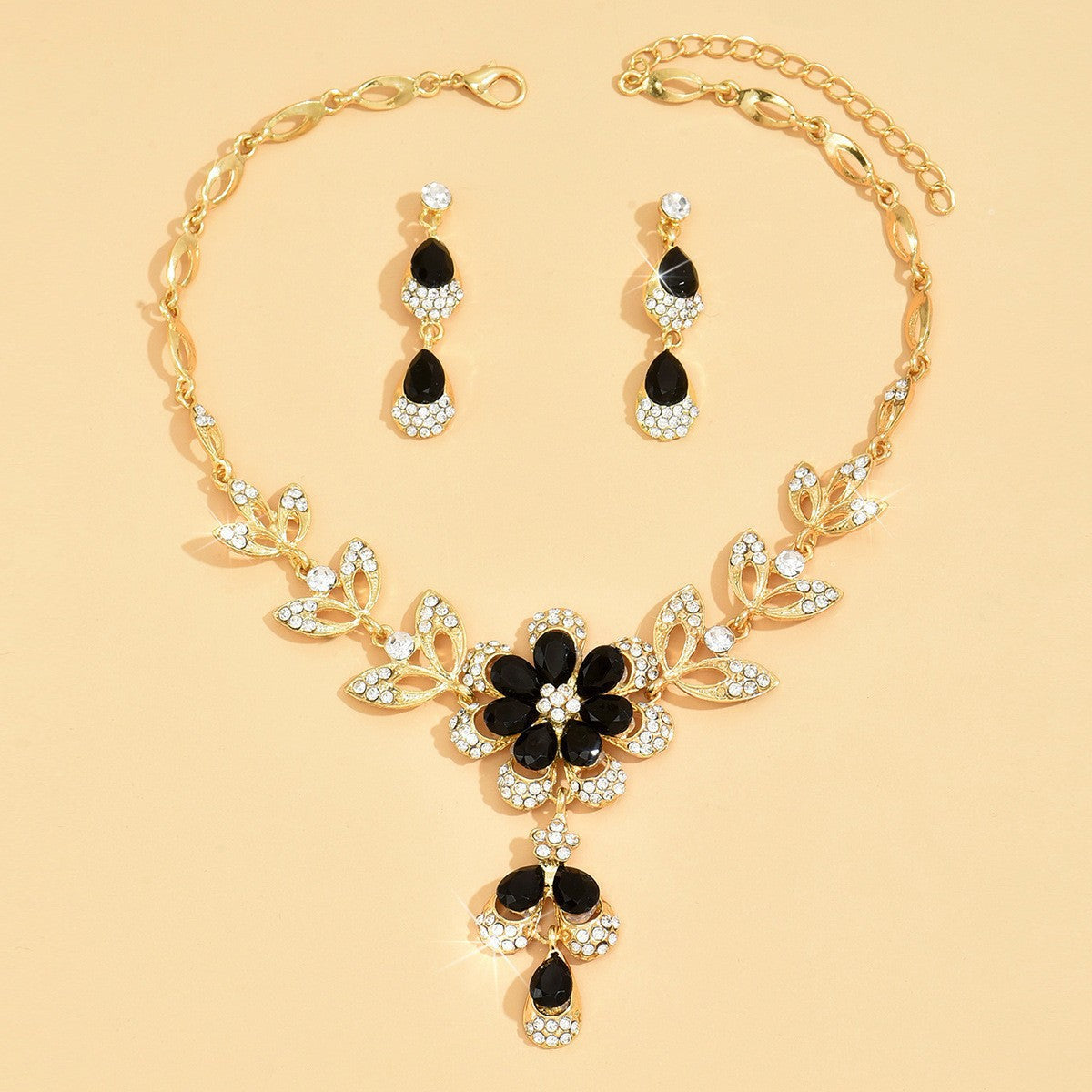 Vintage Style Floral Pattern Geometric Square Pendant Necklace and Earrings Set in Alloy with Rhinestone Inlay for Women