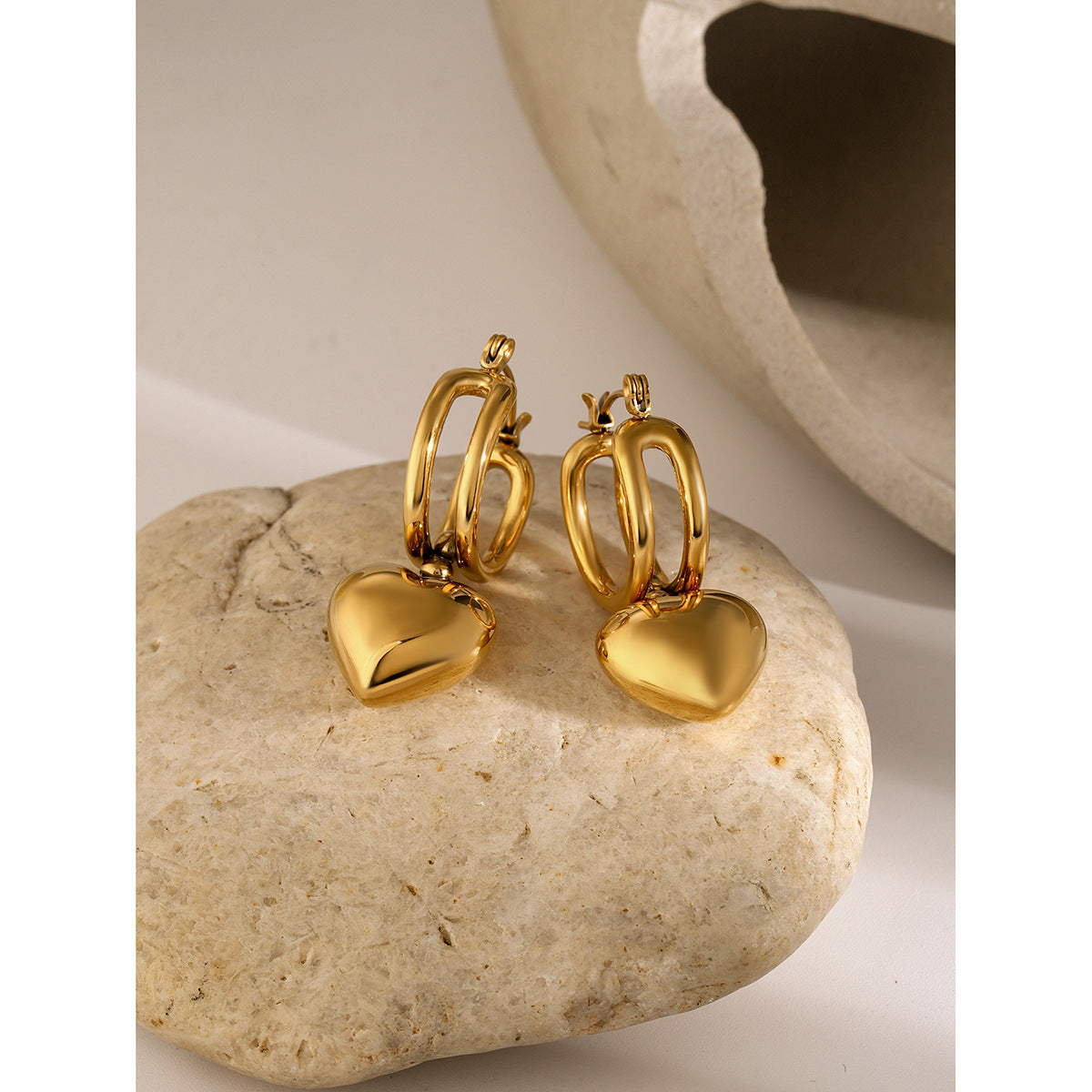 Orecchini scorrevoli a forma di cuore in acciaio inossidabile placcato oro 18K da donna
