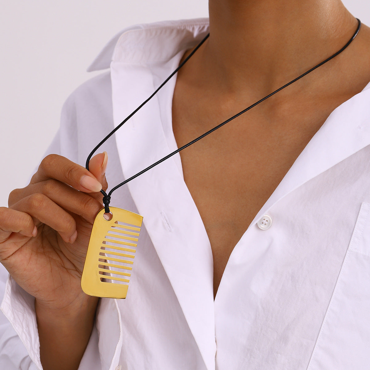 Luxury Stainless Steel Comb Pendant Necklace Plated Women's Daily Fashion Chain