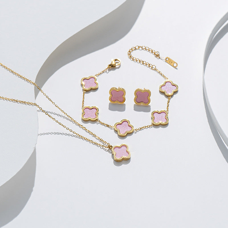 Set collana con pendente in acciaio al titanio a forma di quadrifoglio alla moda con catena a maglie per donna