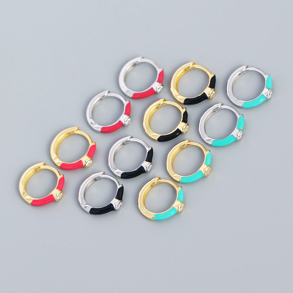 Orecchini a Cerchio Minimalisti Dolci in Argento Sterling 925 con Dettagli Geometrici e Smalto a Goccia Micro-incastonati