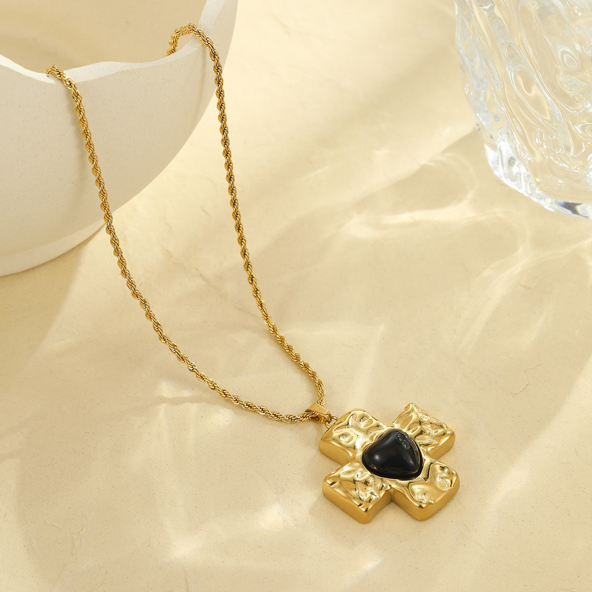 Collana pendente a croce alla moda in acciaio inossidabile con strass da donna