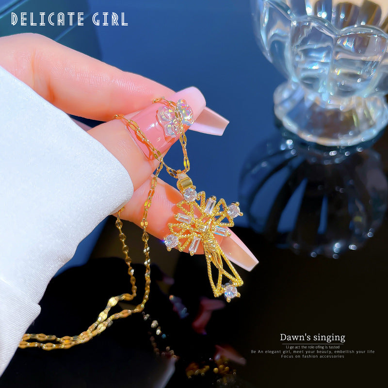 Collana con ciondolo a croce geometrica minimalista in acciaio al titanio con accento placcato oro micro-pavé per uomo e donna