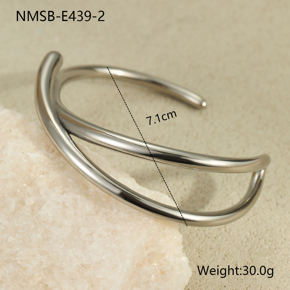Fashionable Geometric Stainless Steel Bracelet with Plated Finish for Women