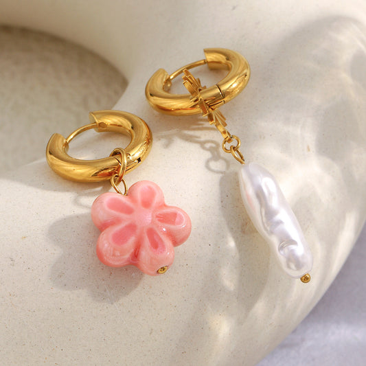 Orecchini Leggeri di Lusso con Fiori Geometrici in Acciaio Inossidabile, Placcati Oro 18K, con Vetro e Perle Imitazione
