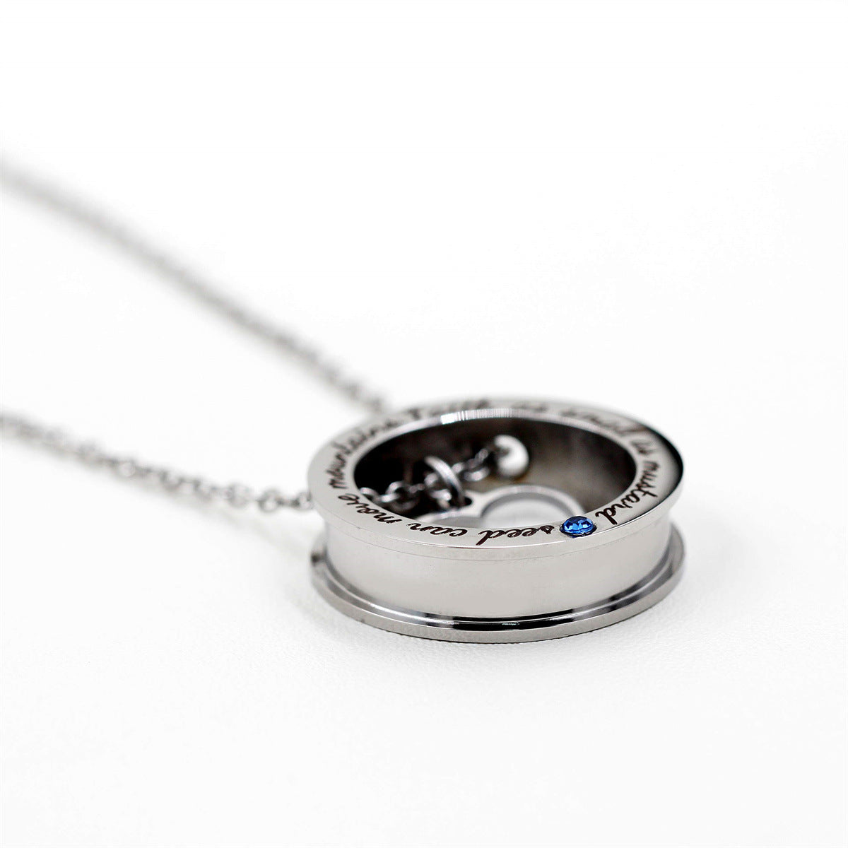 Natural Style Geometric Round Stainless Steel Pendant Necklace with Engraved Letter and Heart Motif, Polished Titanium Steel Charm