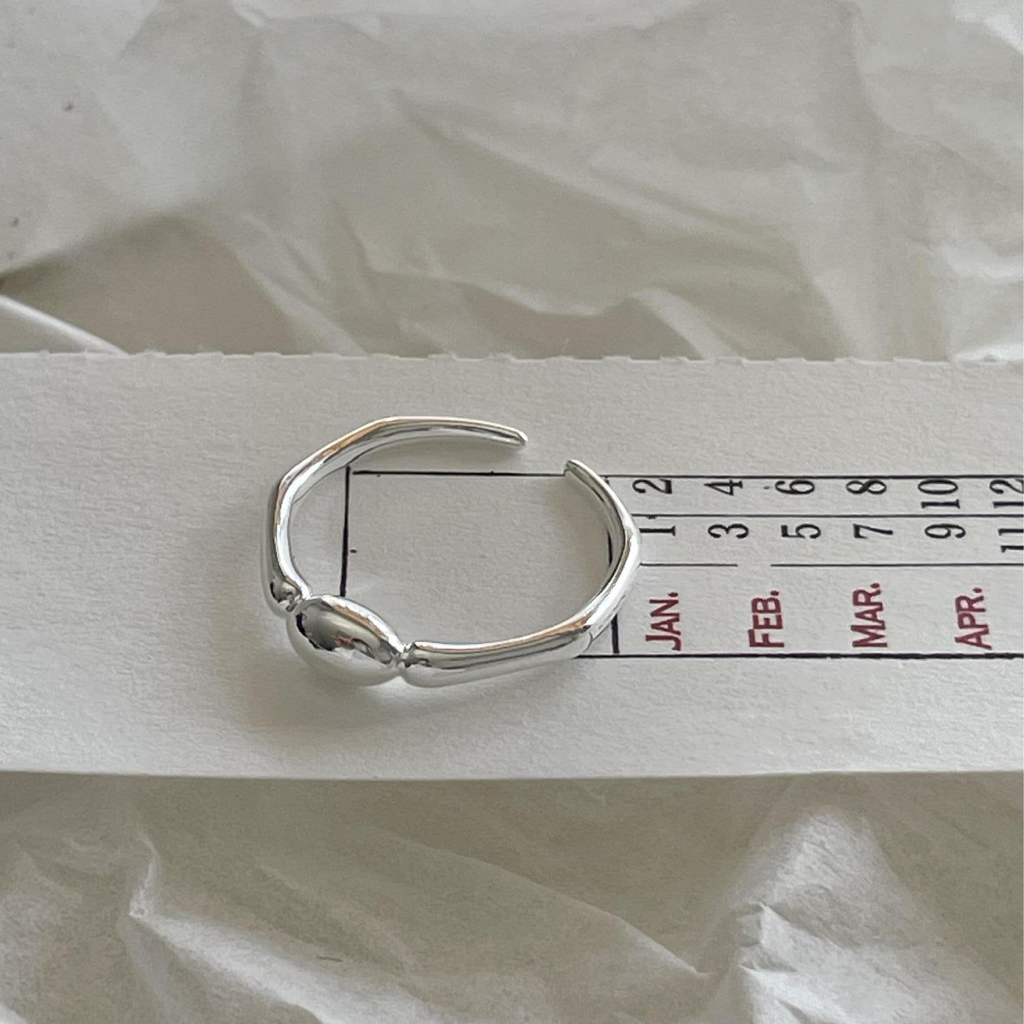 Anillo Minimalista de Plata de Ley 925 con Cuentas Geométricas para Mujer