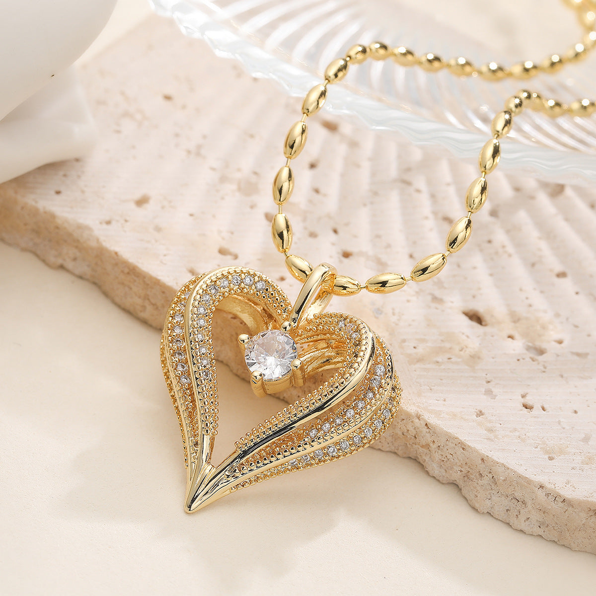 Elegant Hollow Heart Cubic Zirconia Gold Plated Brass Pendant Necklace for Women